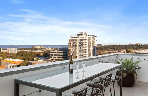 Wollongong CBD Casa | The Perch - Gorgeous 3 Bedroom Penthouse