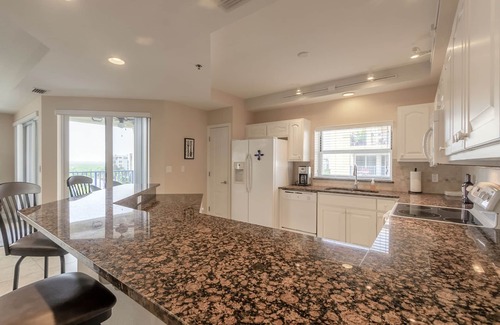 New Smyrna Beach Condominio | The Perfect Beach Getaway!