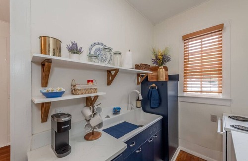Kingston Apartamento | the perfect blend of history, comfort, and convenience