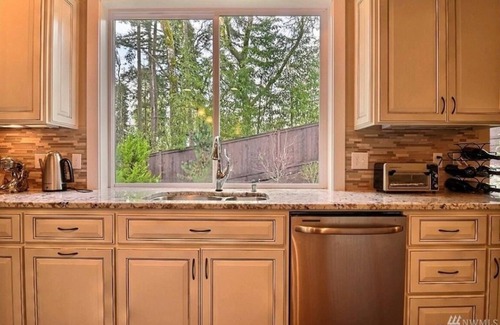 Lakewood Apartamento | The Perfect Cozy, Convenient and Charming Room in University Place, WA