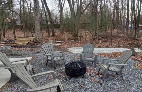 East Stroudsburg Casa | The Perfect Getaway