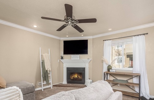 Lemoore Condominio | The Perfect Getaway for 6