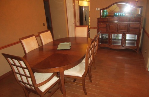 Deltona Lakes Casa | La base perfecta para explorar la Florida! 3BR, ejecutivo 2BA casa con piscina