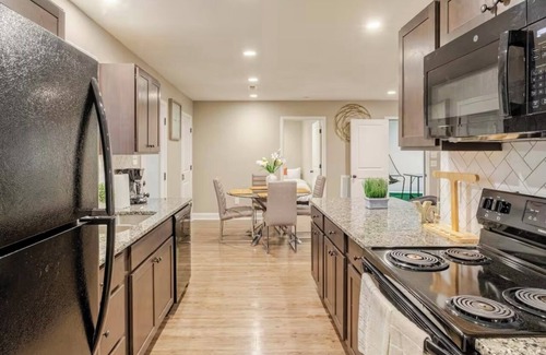 Knoxville Casa | The Perfect Knox 3BR Family Getaway -- With Fitness & Arcade Room