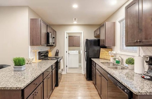 Knoxville Casa | The Perfect Knox 3BR Family Getaway -- With Fitness & Arcade Room