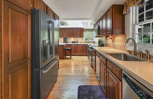 Essex Cabaña | The perfect New England getaway only a 10 minute walk to downtown!