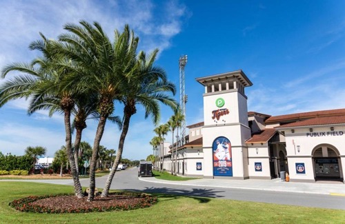 Auburndale Apartamento | The Perfect Package of Space, Style and Comfort