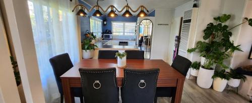 Springfield Casa | The Perfect Place for Groups or Large Family