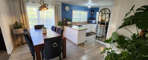 Springfield Casa | The Perfect Place for Groups or Large Family