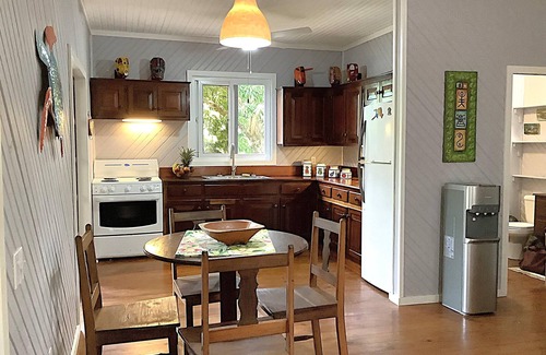 Lawson Rock Apartamento | The perfect tropical island family get away!