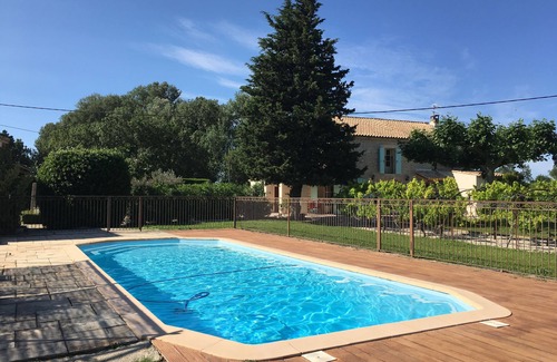 Saint-Etienne-du-Gres Casa | El petit mas de marin