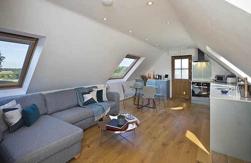 Wicklewood Cama Y Desayuno | The Pheasantry - Luxury Eco Retreat with breakfast