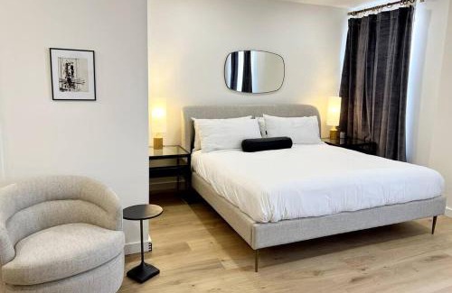 Bangor Apartamento | The Phenix DTWN Historic Hotel, King Bed, Room # 307