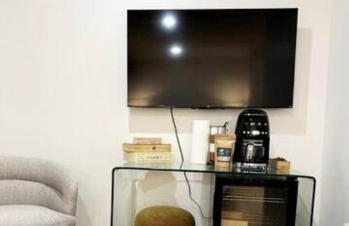 Bangor Apartamento | The Phenix DTWN Historic Hotel, Room # 308