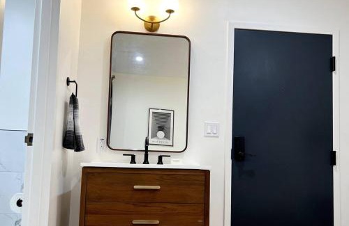 Bangor Apartamento | The Phenix DTWN Historic Hotel, Room # 308