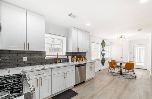 Nassau Bay Casa | The Pierre- Nassau Bay Area SFH minutes from Nasa and Kemah