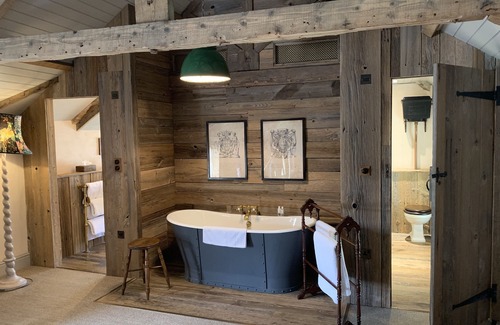 Honiton Hotel | THE PIG at Combe - Devon