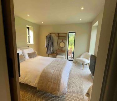 Abbess Roding Casa | The Piggery - a Kentish countryside retreat!