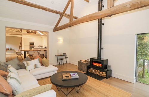 Moreton Cabaña | THE PIGGERY, pet friendly, luxury holiday cottage in Welland