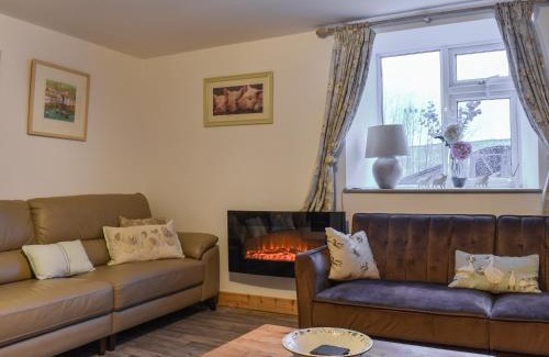 Longnor Casa | The Piglet