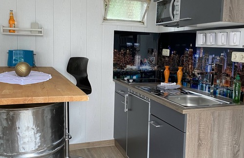 Schmidtheim Casa | The pilgrim box, tiny house meets vacation
