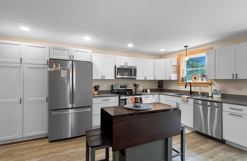 Greenville Casa | THE PILOT HOUSE (In-Town Direct ATV Access)