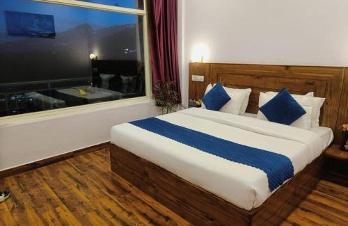 Kumarhatti Hotel | The Pine-hill Kasauli I Restaurant I Sky Deck I Manki point view I Couple friendly I Party Events