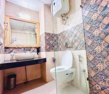 Mussoorie Hotel | The Pine Woods A Luxury Resort in Mussoorie Rooftop Restro