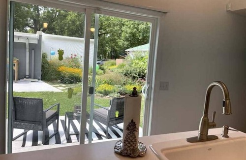 Plainwell Casa | The Pineapple Cottage- Close Lakes and Beaches!