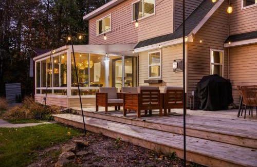 Charlevoix Casa | The Pineapple Lake House