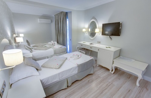 Hisaronu Hotel | The PINEHILL Hotel & Suites