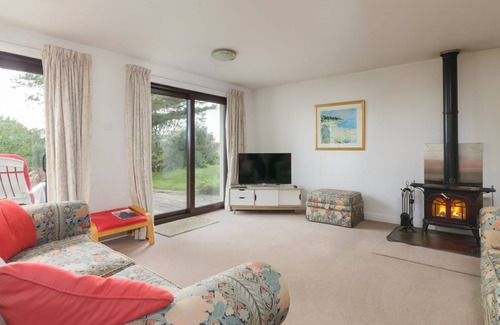 Port Erin Cabaña | The Pines - a holiday cottage that sleeps 4 guests in 2 bedrooms