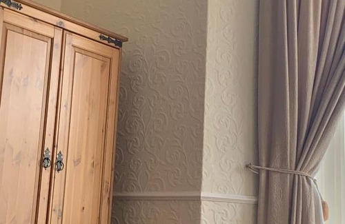 Whitley Bay Casa | The Pines Guest House