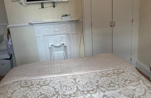 Whitley Bay Casa | The Pines Guest House