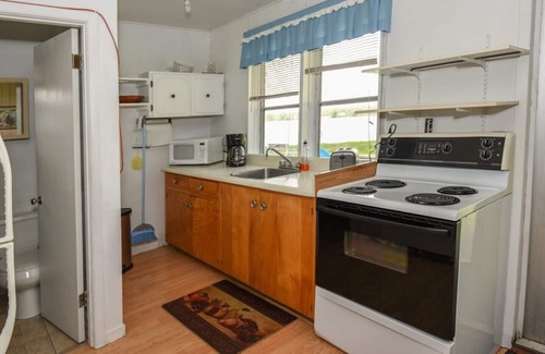 Leeds and the Thousand Islands Complejo | The Pines Housekeeping Cottages - Gananoque - Cabaña 2