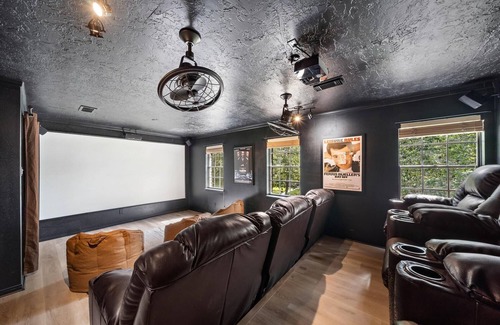 Oak Ridge North Casa | The Pines I No Service Fees I Private Pool BBQ