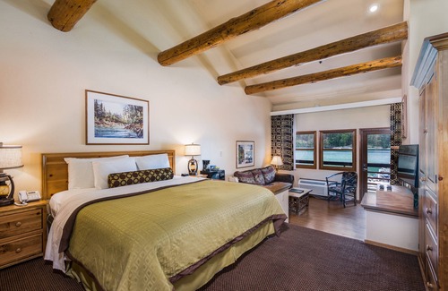 Bass Lake Complejo | The Pines Resort