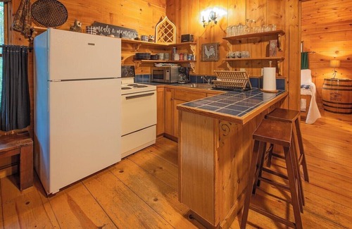 Benton Apartamento | The Pines | Riverside Log Cabin on The Ocoee