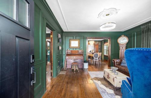 Clarksville Casa | The Pink and Old Clarksville House - Alpha Link Homes