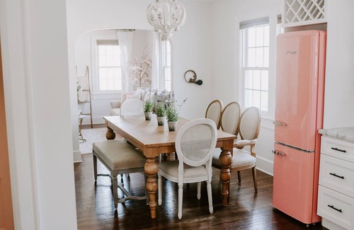 Clarksville Casa | The Pink House Clarksville