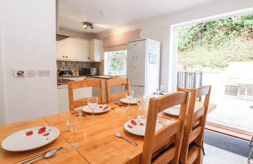 Felixstowe Cabaña | THE PINK HOUSE, family friendly in Felixstowe, Suffolk