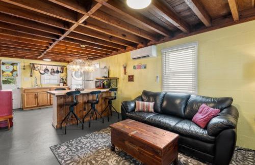 Colington Casa | The Pink House