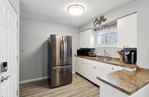 Pinconning Apartamento | The Pinny City Suite