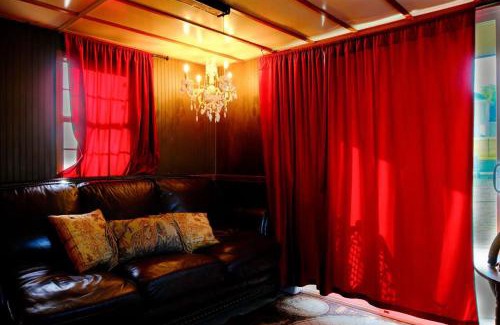 Clear Lake Shores Hotel | The Pirate Paradise