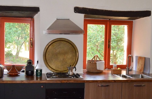 Mengara Casa | The Pitcher of Valdichiascio. Old farmhouse with swimming pool.