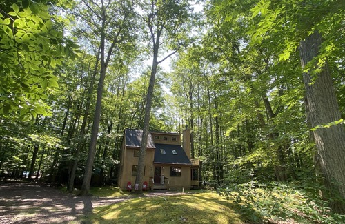 Locust Lake Village Casa | Los Poconos están llamando- Locust Lakes joya privada ... Cerca de JFBB, casinos y puntos de venta