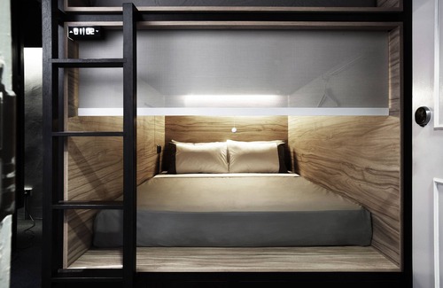 Kampong Glam Hotel | The Pod at Beach Road