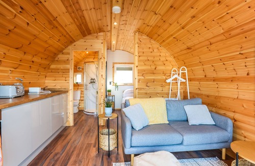 Wittering Cabina | Pod-Confortable-Baño Privado-Vista al Jardín-The Pod