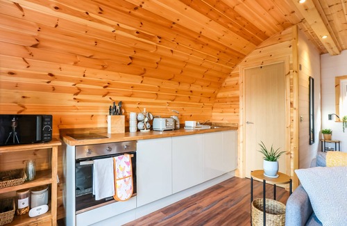 Wittering Cabina | Pod-Confortable-Baño Privado-Vista al Jardín-The Pod