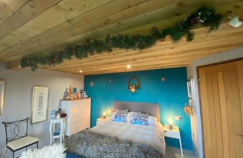 Aberaeron Cabina | The Pod & Cwtch luxury accommodation